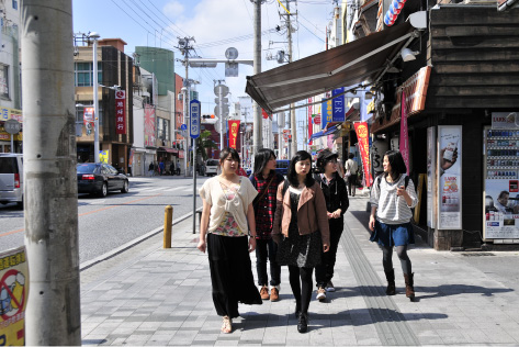 国際通りのSTART地点に立地し研修や散策にピッタリ！